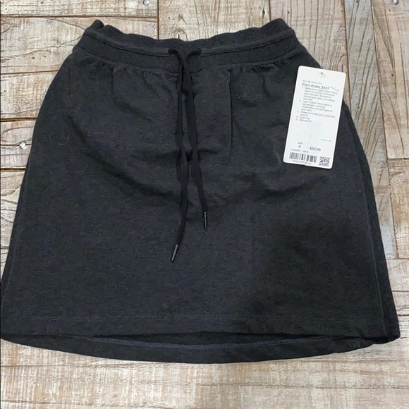 lululemon athletica Dresses & Skirts - Black Lululemon skirt